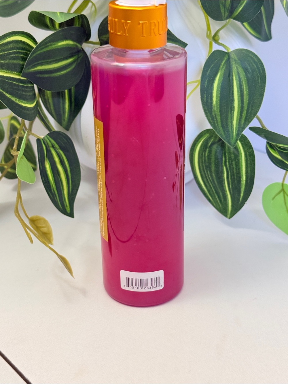 TRULY Cherry Jelly Anti-Bacne Body Cleanser - 8 fl oz - New - Picture 2 of 4